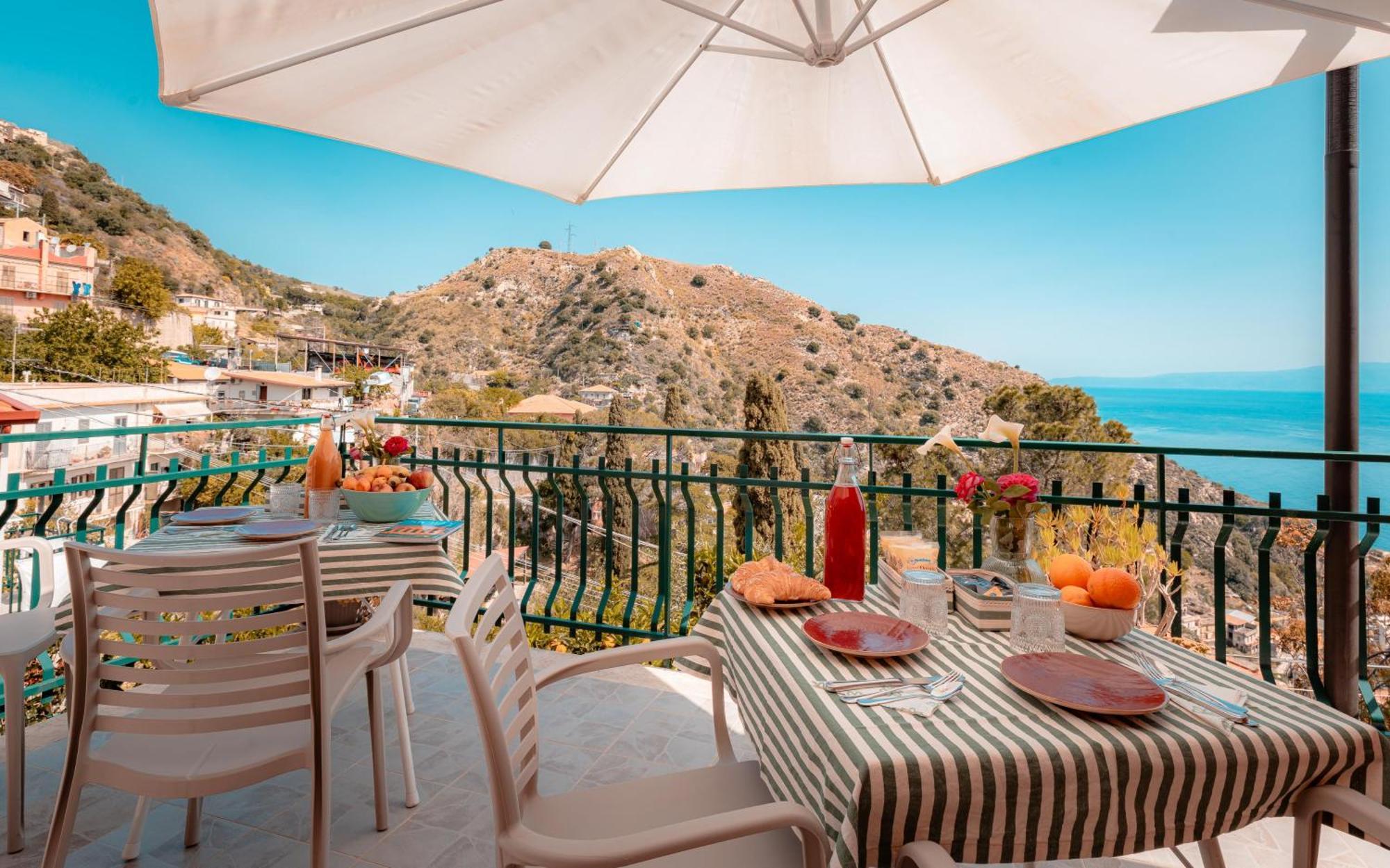 Pascià Madonna Rocca Acomodação com café da manhã Taormina Exterior foto
