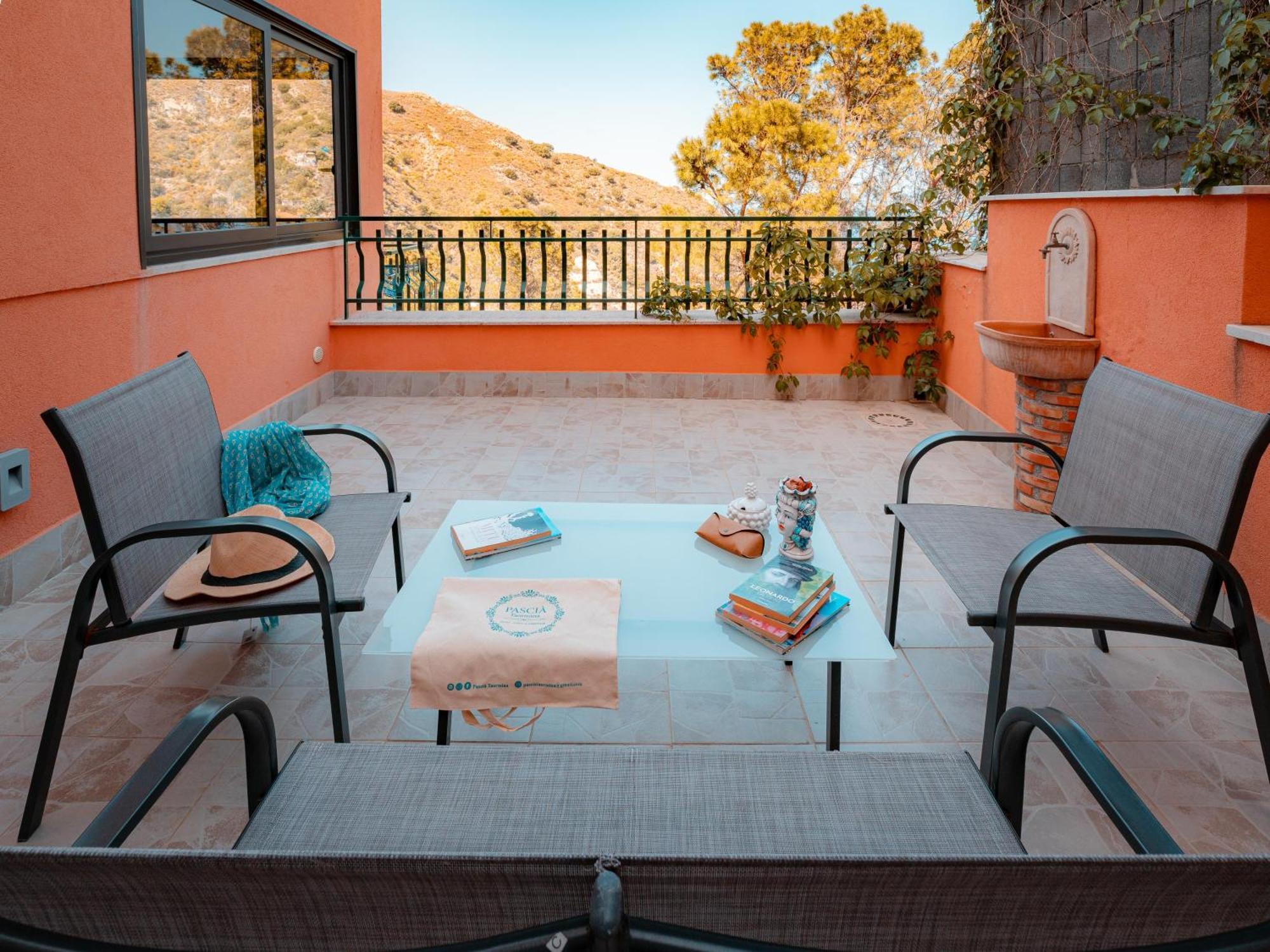 Pascià Madonna Rocca Acomodação com café da manhã Taormina Exterior foto