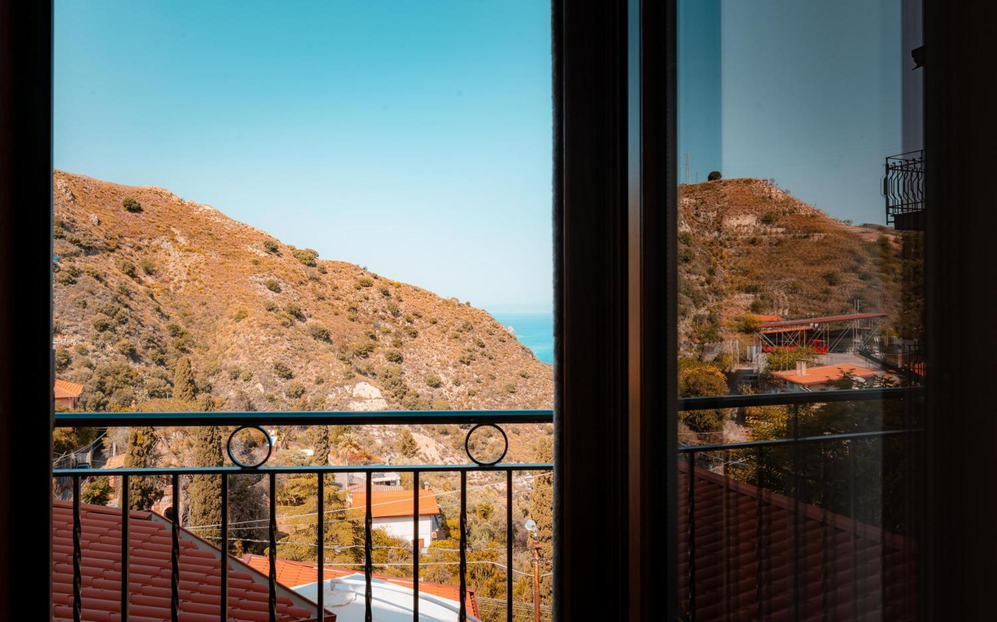 Pascià Madonna Rocca Acomodação com café da manhã Taormina Exterior foto
